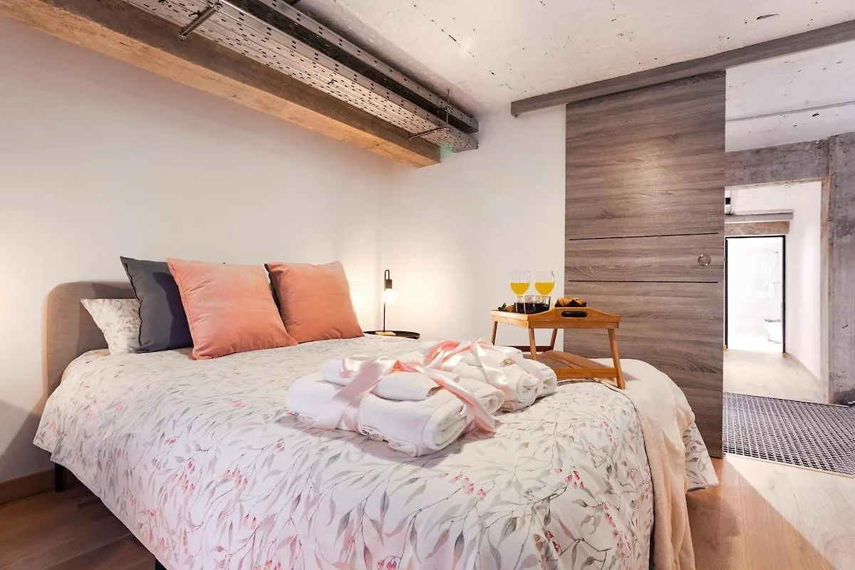 -Malagasunapts-Industrial Loft Citycentre Apartment Malaga